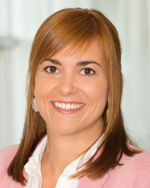 "Wir lachen mit den Senioren, schwelgen in Erinnerungen oder schmieden sogar Zukunftspläne." – Heimleiterin Kerstin Pirstinger