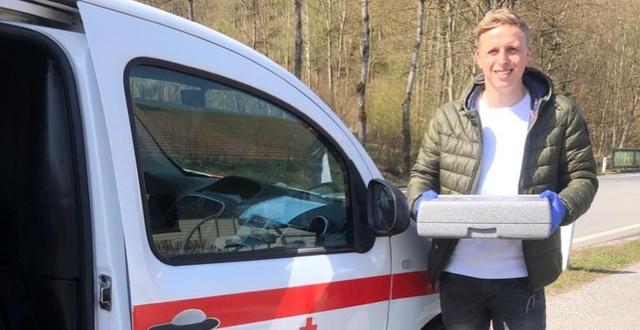 Student und Hobbyfußballer Georg Götzendorfer wollte helfen und stellt nun Essen zu.