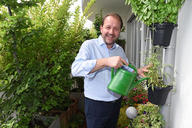 Bernhard Baier beim "Stadtgartln". | Foto: Stadt Linz