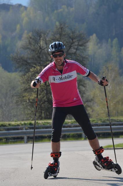 Eine gelenkschonende Alternative: Nordic Cross Skaten oder kurz "Skikken".