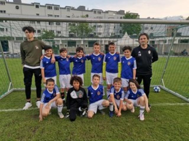 Unsere U13 Mannschaft spielt seit Jahren auf einen sehr hohen Niveau. Der Dank gilt hier an Trainer Musti Eren, der seit Jahren eine sehr professionelle Arbeit leistet.