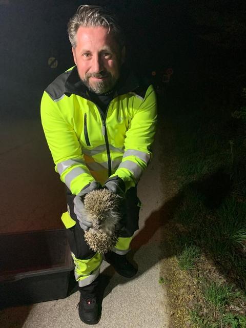 Traffic Manager Christian Schleifer mit deem Igel.