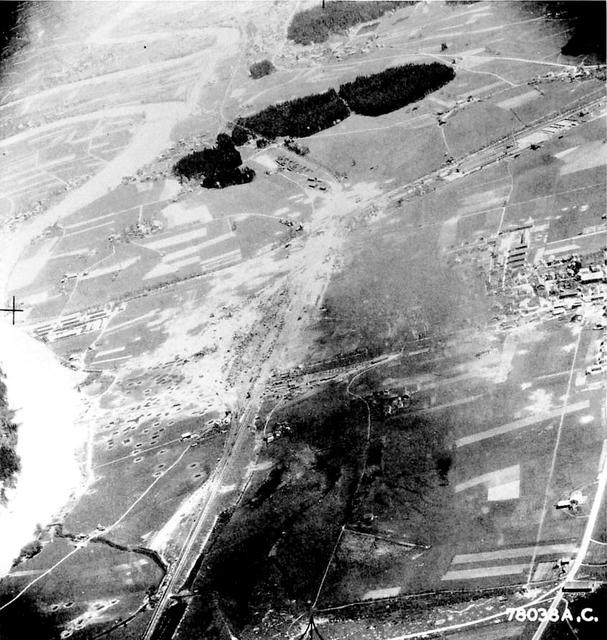 Der Wörgler Bahnhof war das Hauptziel des allierten Bombenangriffs am 23. Februar 1945.
| Foto: Stadtarchiv Wörgl