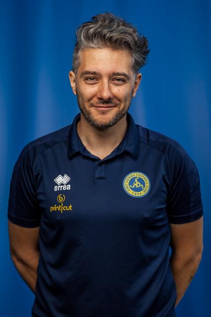 Trainer Aschot Movsesian hofft einen raschen Aufstieg in die Planet Pure Frauen Bundesliga.