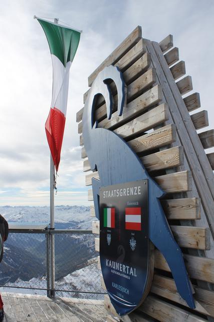 Keine grenzüberschreitende Skiverbindung: Das Vorhaben, Langtaufers in der Gemeinde Graun mit dem Kaunertaler Gletscher "skitechnisch" zu verbinden, wird bereits seit Jahrzehnten diskutiert. | Foto: Julian Wiederin