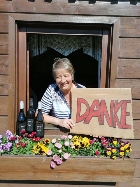 Bezirksbäuerin Grete Kirchleitner sagt Danke.
