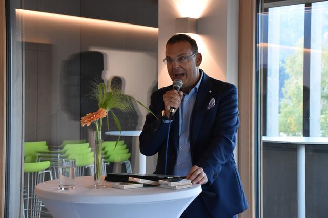 "Unser Ziel ist es wieder Schritt für Schritt wieder in einen Normalbetrieb überzugehen", sagt Michael Pfeifer, CEO der Pfeifer Group.  | Foto: Barbara Fluckinger/BB Archiv