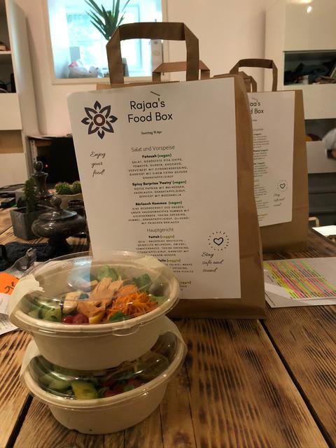 Das reichhaltige Mittagsmenü vereint orientalische mit regionaler Küche.