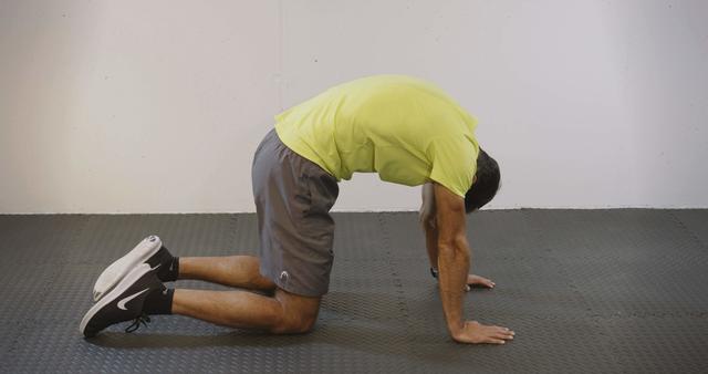 Philipp Troschl baut diesmal auch Übungen aus dem Yoga ein.