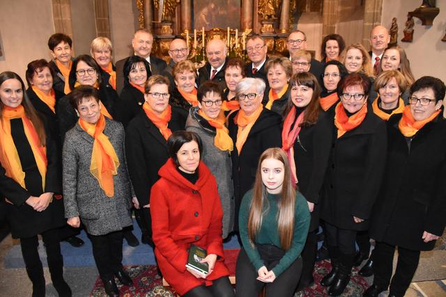 In einigen Vereinen – am Foto die Liedertafel Pabneukirchen – herrschen noch Unsicherheiten, wie während der Einschränkungen durch Corona die Vereinsvorschriften in Bezug auf anstehenden Generalversammlungen oder Vorstandswahlen eingehalten werden können und müssen.