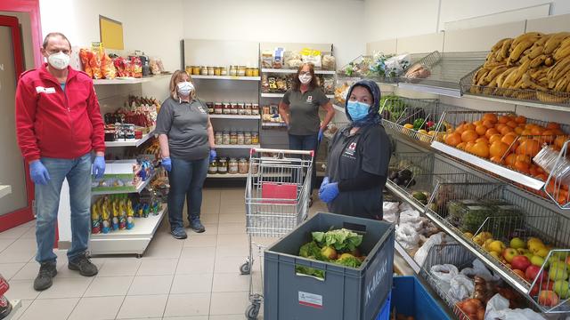 Auch im RK-Markt stehen die Mitarbeiterinnen und Mitarbeiter im Einsatz. | Foto: RK OÖ/Bezirksstelle Perg