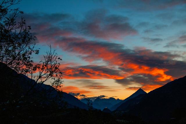 Bild 08: Weil ich immer ein Optimist bin glaube ich daran, dass wir die Zukunft retten können und wir weiterhin herrliche Tagesanbrüche wie hier im Bild erleben werden. | Foto: © by Ing. Günter Kramarcsik
