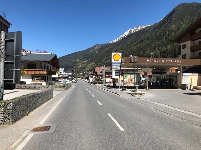 Noch sind die Straßen wie ausgestorben.