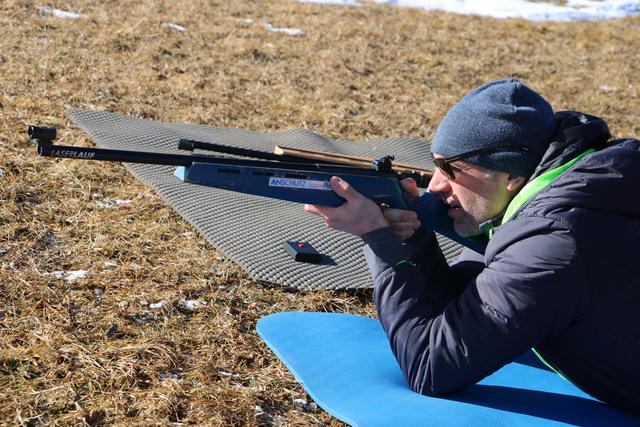 Der für den Biathlon bekannte Sportler Christoph "Sumi" Sumann möchte euch heute einladen, ihn in der Sumi-Challenge zu übertrumpfen.