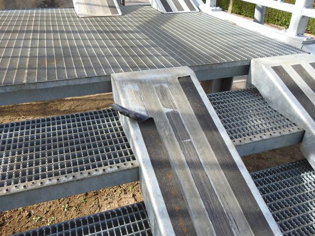 Der neu sanierte Aufstieg zum Steg nach 2 Monaten.