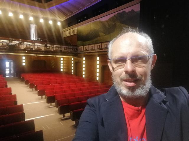 Wolfgang Sturm hat sich seit Beginn der Coronakrise nicht mehr rasiert: "Als sichtbares Zeichen der Veränderung", schmunzelt er. | Foto: Sturm