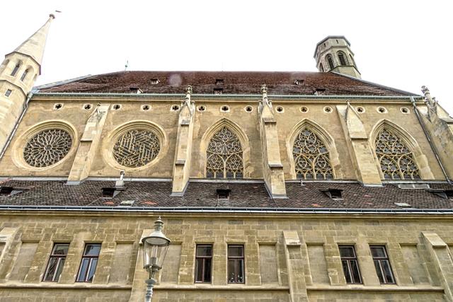 Seitenfront der Minoritenkirche
