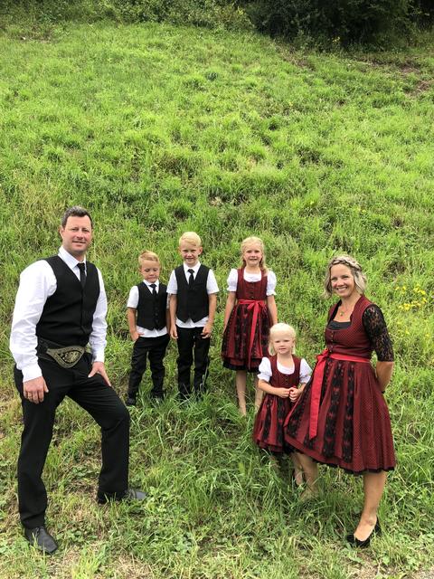 Singles in Sarleinsbach finden, Kontaktanzeigen aus Sarleinsbach bei Obersterreich bei Singles Stadt Sarleinsbach - bei deiner Singlebrse. Bildkontakte Singles Sarleinsbach, Kontaktanzeigen aus Sarleinsbach bei