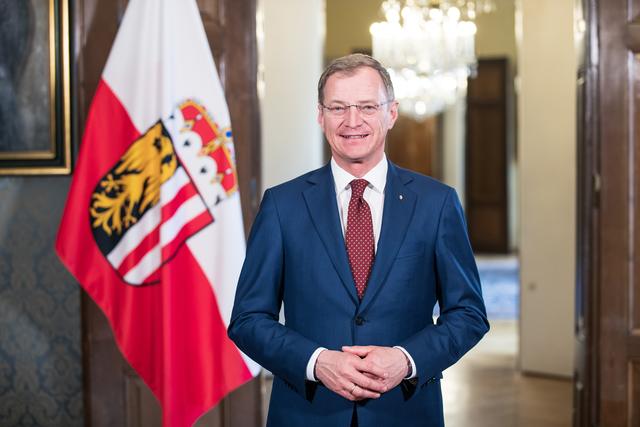 Landeshauptmann Thomas Stelzer glaubt an die Stärke Oberösterreichs und an den Zusammenhalt im Land.  | Foto: Land OÖ/Max Mayrhofer