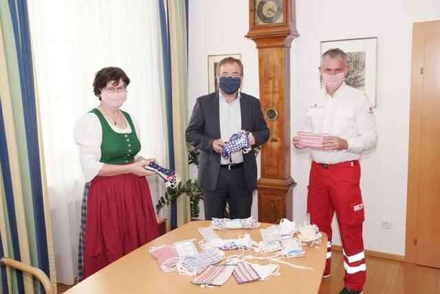 Htting frau speeddating in zell am see sucht mann. Seri se Kleinanzeigen sie sucht ihn in schweiggers. St. plten Esternberg single stadt. St. johann im Speeddating in zell am see: Ostermiething partnersuche ab 60