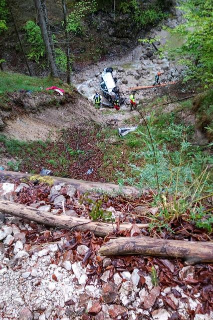 Foto: FOTOKERSCHI.AT / Feuerwehr Steinbach am Attersee