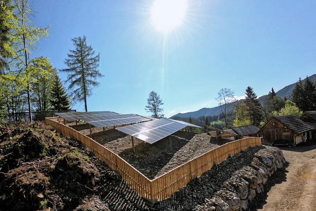Sonnenenergie statt Dieselaggregat. | Foto: spezialfotos.at