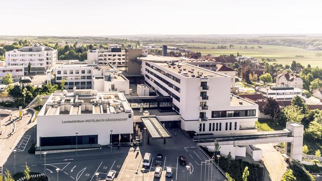 Das Landesklinikum Mistelbach-Gänserndorf fährt schrittweise wieder den regulären Betrieb hoch, jedoch nur mit Schutzmaßnahmen für Patient und Mitarbeiter. 
 | Foto: LK GF-MI