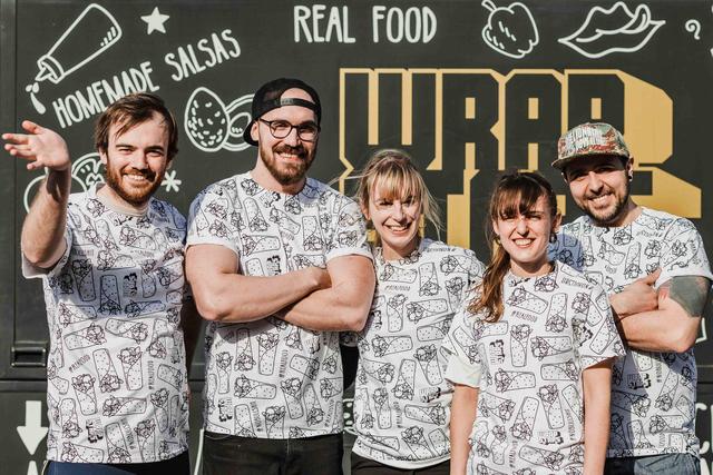 Das Team der Wrapstars stellt sich trotz neuerlicher Öffnung auf weitere schlechte Zeiten ein.