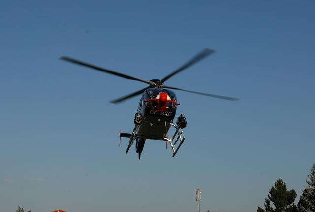 Auch der Polizeihubschrauber Libelle Flir beteiligte sich an der Sofortfahndung. | Foto: Otto Karner