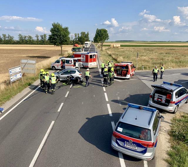 Bei einem Unfall im Juli 2019 wurde hier ein Motorradfahrer hier schwer verletzt. | Foto: FF Schwechat