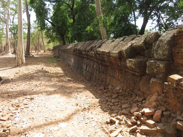 13.02.2020 eine Tempelmauer