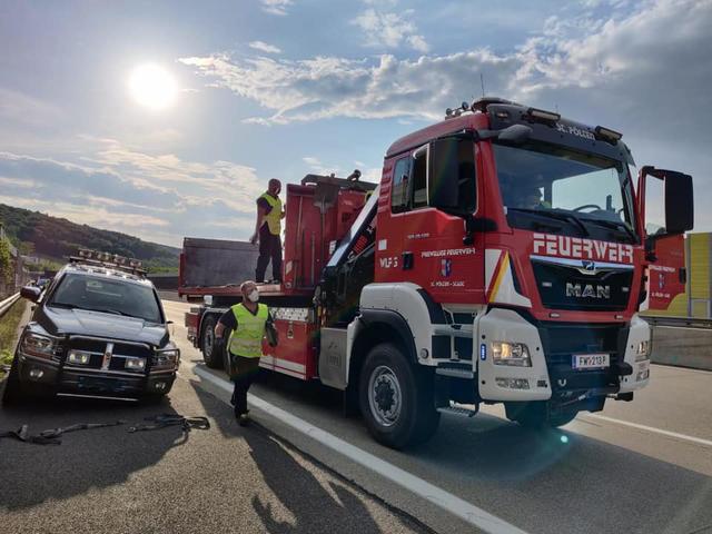 Das Rote Kreuz Purkersdorf-Gablitz war zufällig vorbeigekommen. | Foto: RK Purkersdorf/Gablitz