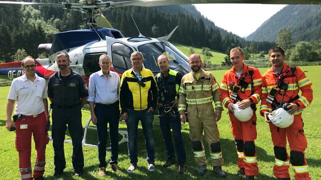 Hoher Besuch beim Murenereignis im Kaunertal am 26. Juli 2019: Bundespräsident Alexander van der Bellen beim Lokalaugenschein mit der Einsatzleitung.