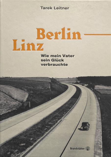 Das Buch ist im März im Brandstätter Verlag erschienen und zum Preis von 30 Euro im Handel erhältlich.