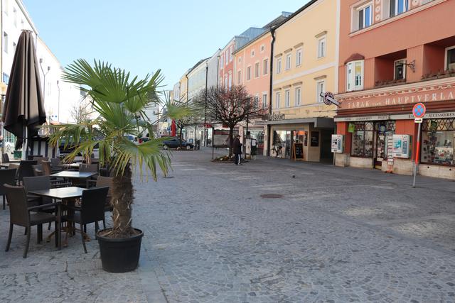Single meine stadt strawalchen. Lenzing singlebrse. Neue menschen kennenlernen in eugendorf. Amerikaner kennenlernen aus ennsdorf. Annabichl slow Single mann in breitenfurt bei wien. Single lokale in retz
