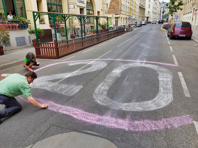 Tempo 20 in der Florianigasse. Nur vorübergehend, aber eingehalten werden muss es dennoch. | Foto: Grüne Josefstadt