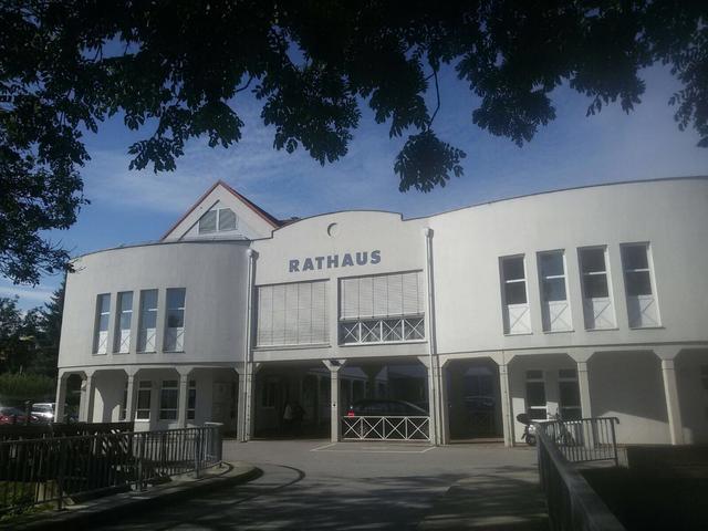 Im Oberpullendorfer Rathaus gibt es seit kurzem neue Gemeinderäte | Foto: Plank
