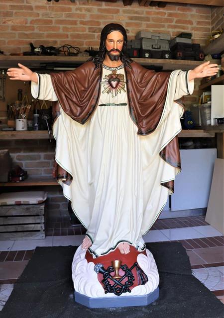 Die Statue des Jesus erstrahlt in neuem Glanz. | Foto: Lilia Olchowa