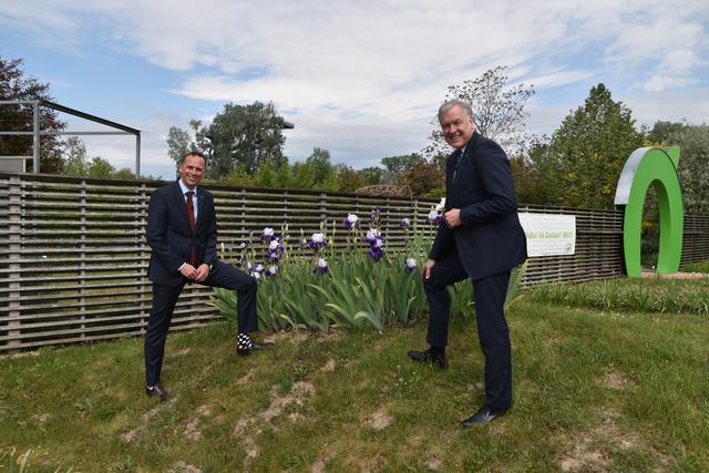 Die beiden Landesräte Jochen Danninger und Martin Eichtinger auf der Garten Tulln, die am Freitag, 15. Mai, eröffnet.