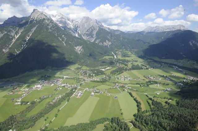 Infrastrukturen für Tourismus in der Region in Verträgen geregelt.