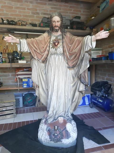 Die Statue des Jesus vor der Restaurierung von Lilia Olchowa. | Foto: Lilia Olchowa