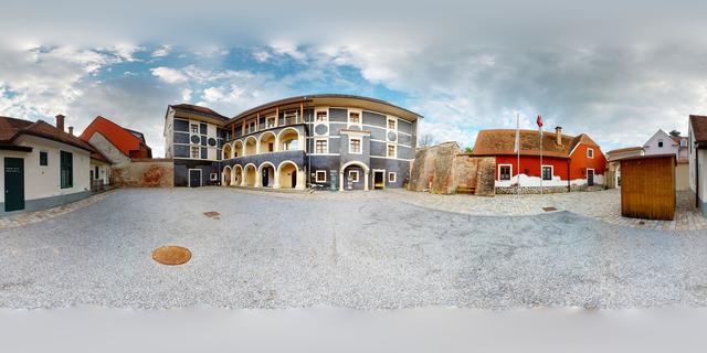 Das Museum Pfeilburg im 3 D Rundgang von ausßen.