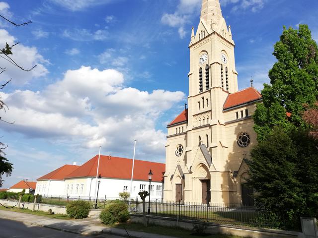 In der Pfarrgemeinde Pöttelsdorf wartet man mit den Gottesdiensten noch ab