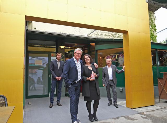 Gerhard Haberfellner und Daphne Prosen-Haberfellner laden ins Café Beisl ein.