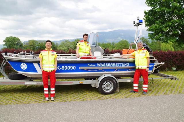 Peter Ceplak, Johannes Primus und Erwin Klade (von links) freuen sich jederzeit über neue Mitglieder bei der Wasserrettung.  | Foto: Koller