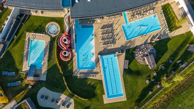 Reservieren Sie schon am Vortag Ihren Platz im 4 Sterne S Spa.