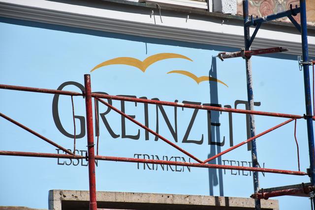 Greinzeit, ehemals Kirchenwirt, soll im Juli aufsperren.  | Foto: Zinterhof
