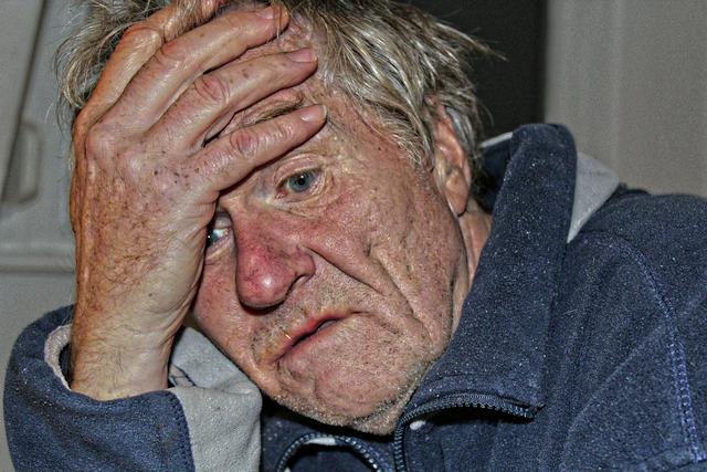 Bewohnern eines Pflegeheimes wurde gedroht: „Wenn Sie das Haus verlassen, lasse ich Sie nicht mehr herein“. Laut Volksanwaltschaft ist das Freiheitsentzug, bar jeglicher Rechtsgrundlage.