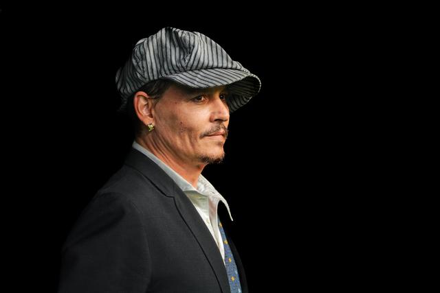 Johnny Depp soll Angst vor seiner Ex-Frau Amber Heard haben.