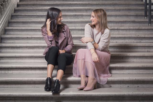 Lisa Strohmaier und Simone Thek-Temmel machen Lust aufs Heiraten auch im kleinen Kreis.